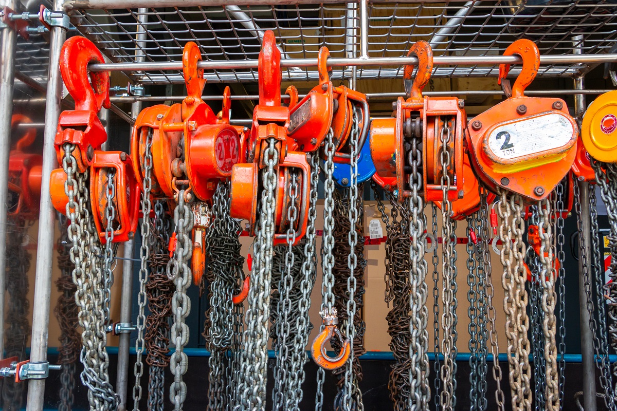 Understanding The Different Types Of Lifting Hooks & Sling Hooks Used In  Rigging