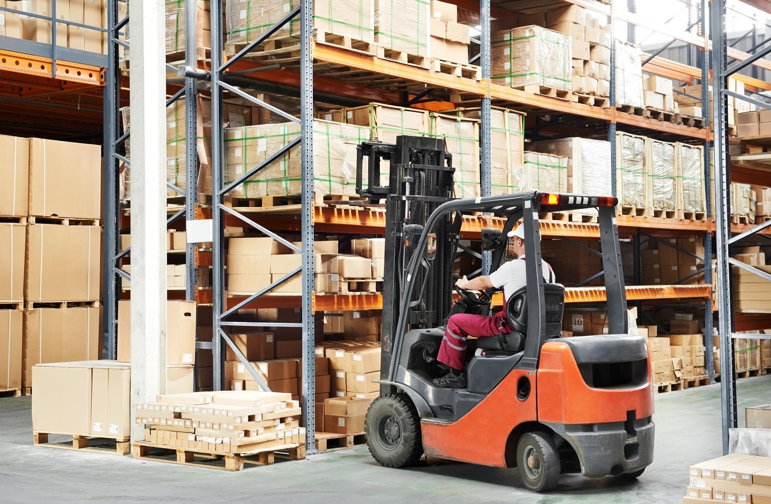 Boosting Efficiency with the Right Forklift Attachments-min